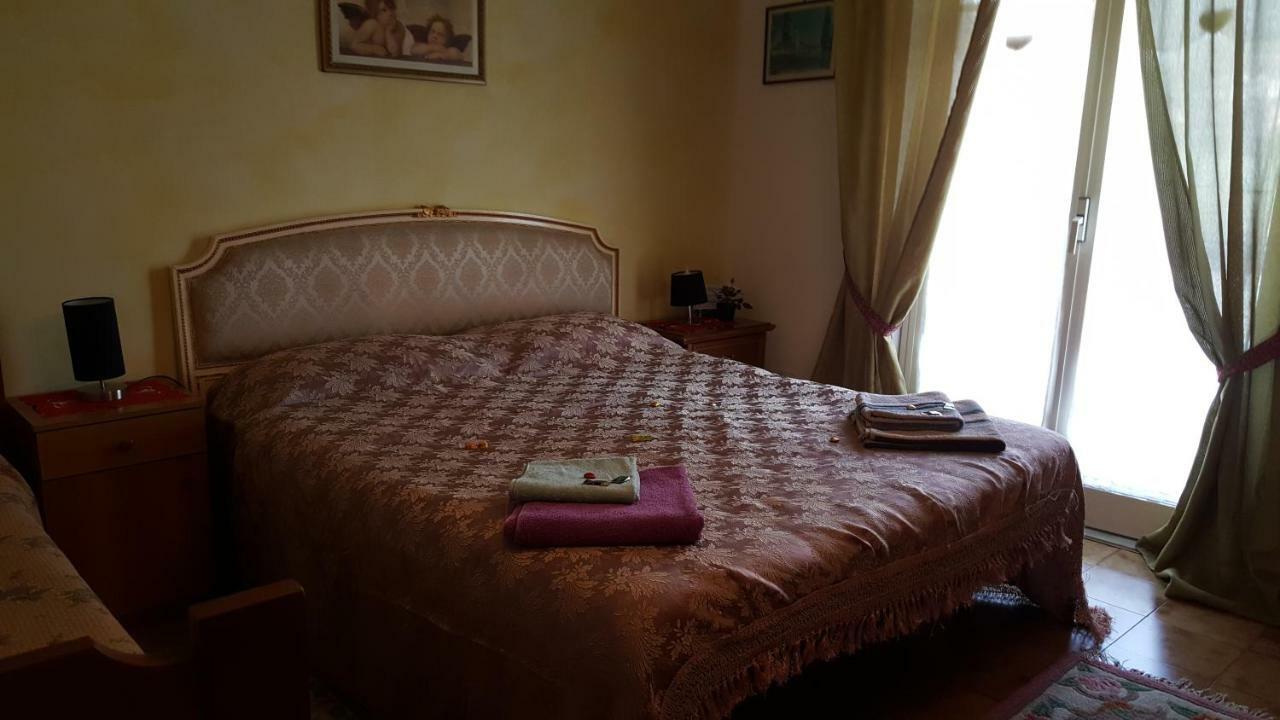 B&B United States Of Europe 카타니아 외부 사진